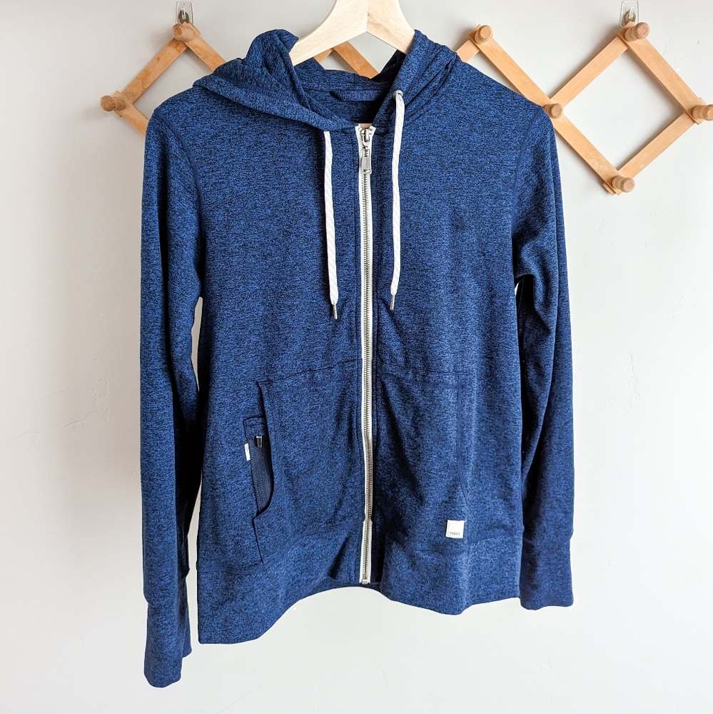 Vuori Performance Hoodie